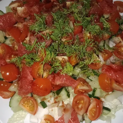 Салат овощной с грейпфрутом