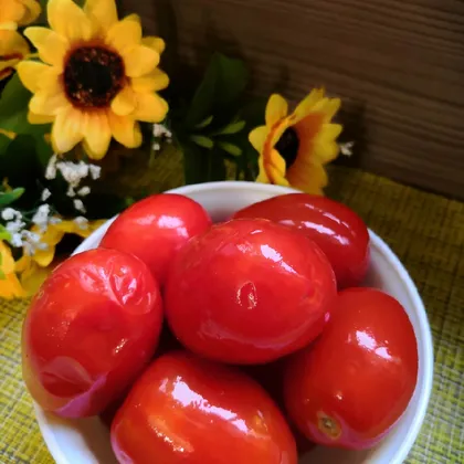 Квашеные помидоры в пластиковом ведре на зиму