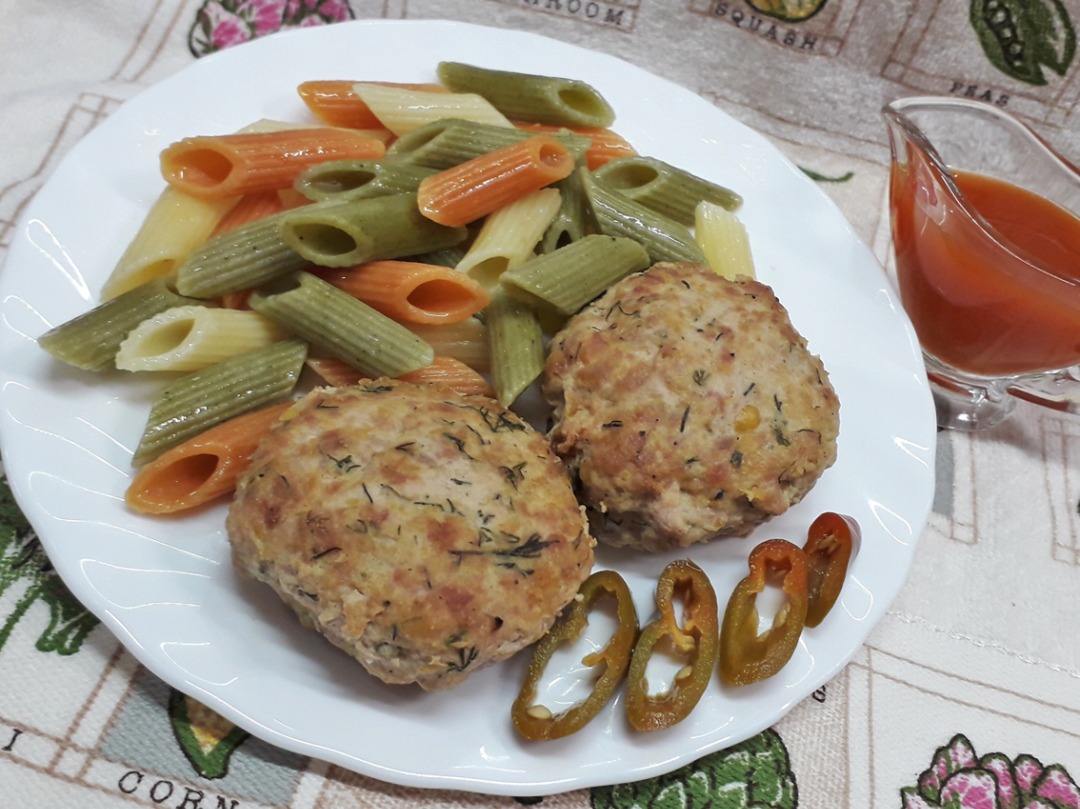Мясные котлеты с нутом