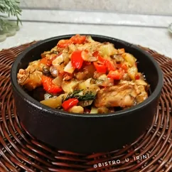 Овощное рагу с кабачками и баклажанами
