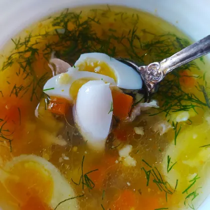Суп с вермишелью и перепелиными яйцами