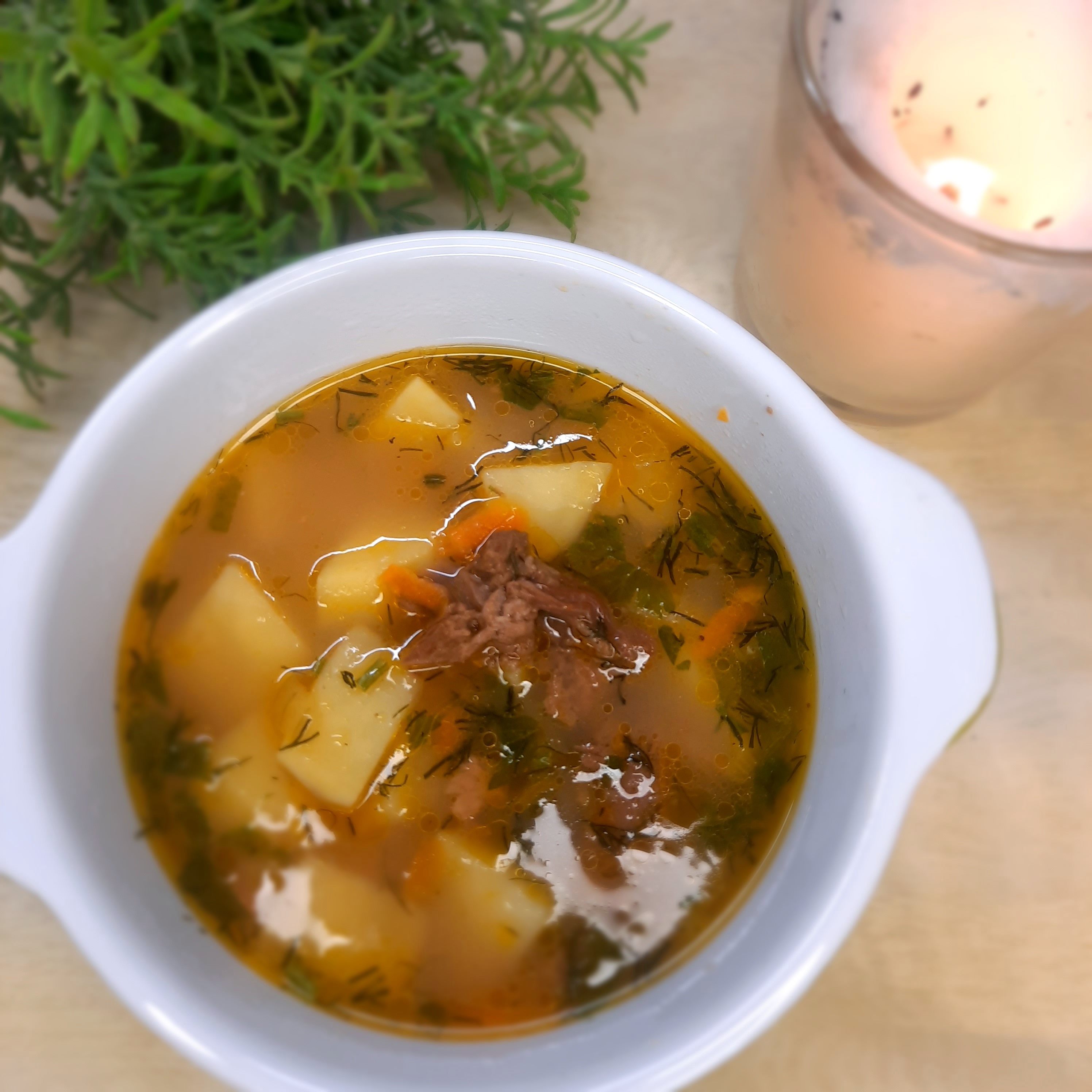 Картофельный суп с тушенкой