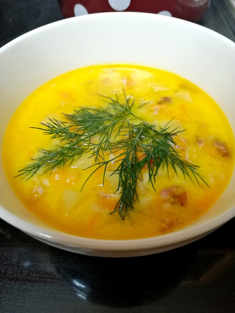 Сырный суп с копчёной курицей