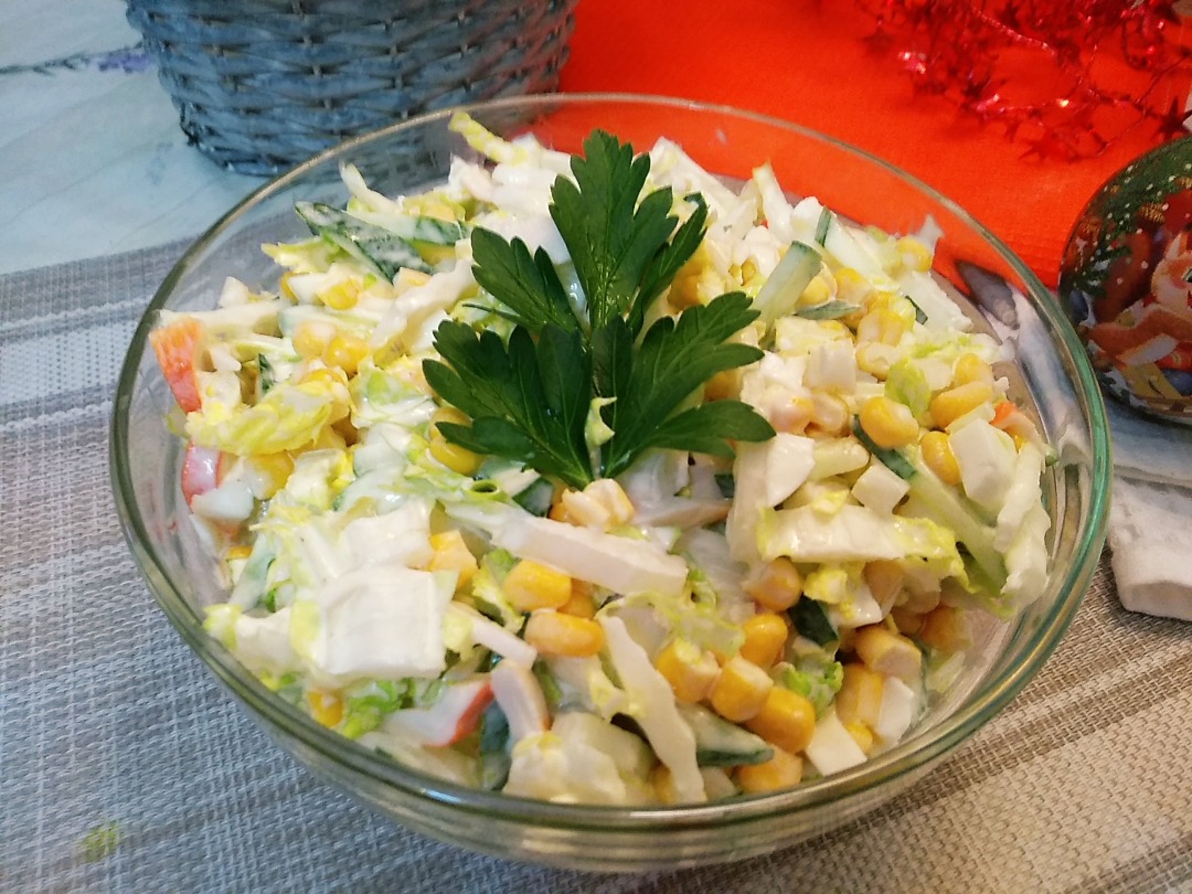 Салат с пекинской капустой