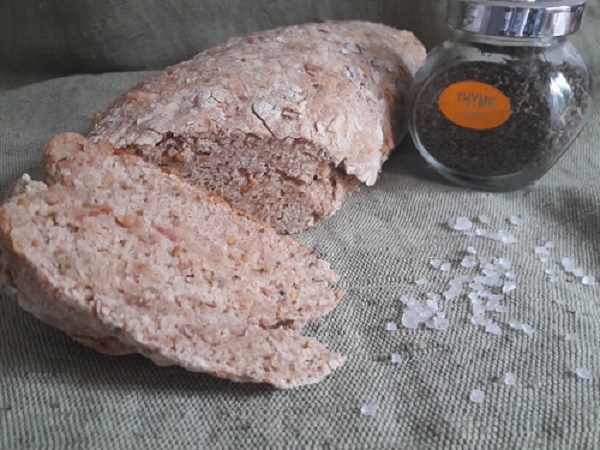 Домашний хлеб с сыром и тимьяном