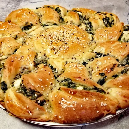 Греческий пирог с шпинатом и сыром