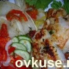 Рыба фаршированная, тушенная с овощами