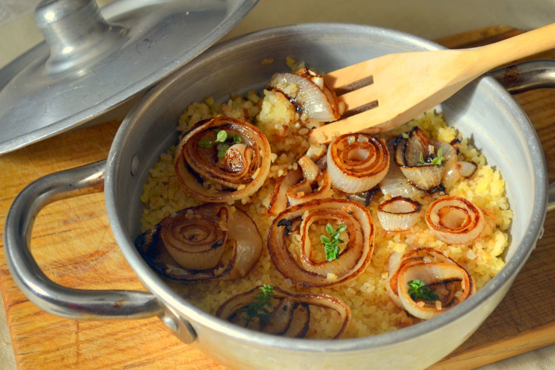 Булгур с луком