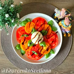 Салат с бурратой