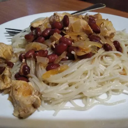 Спагетти с куриной грудкой