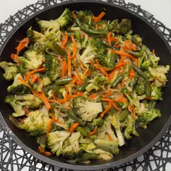 Овощное рагу с брокколи