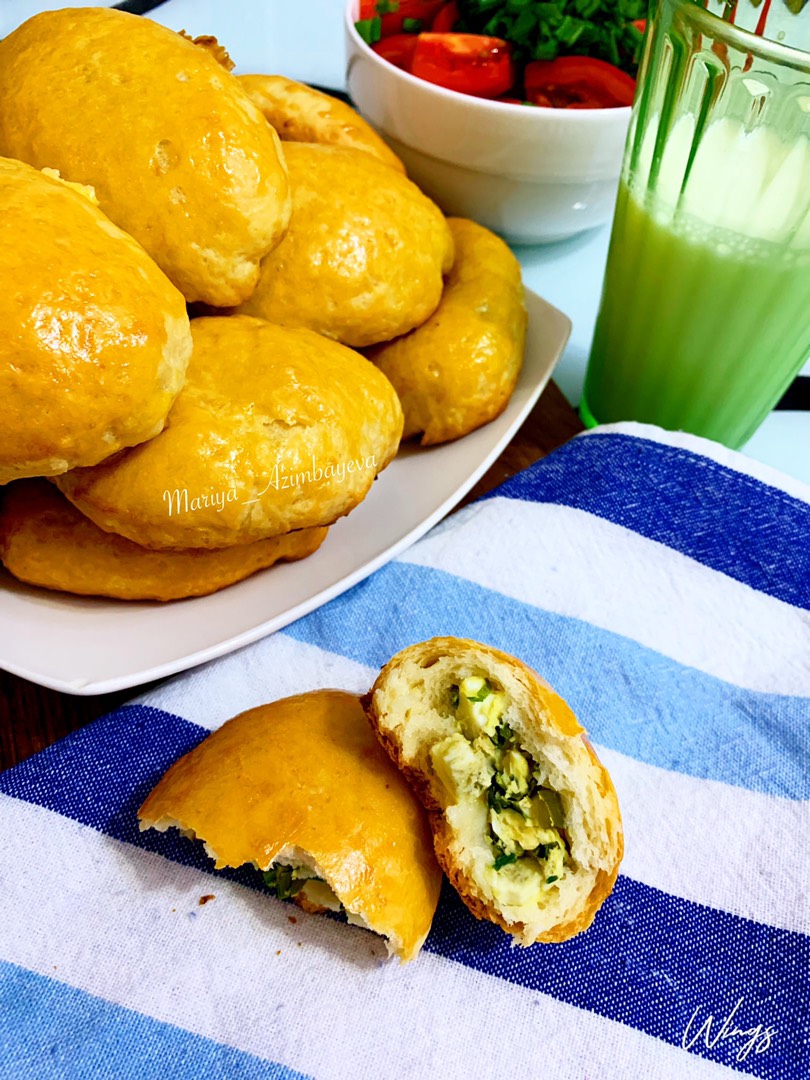 «Печёные пирожки с луком и яйцом»