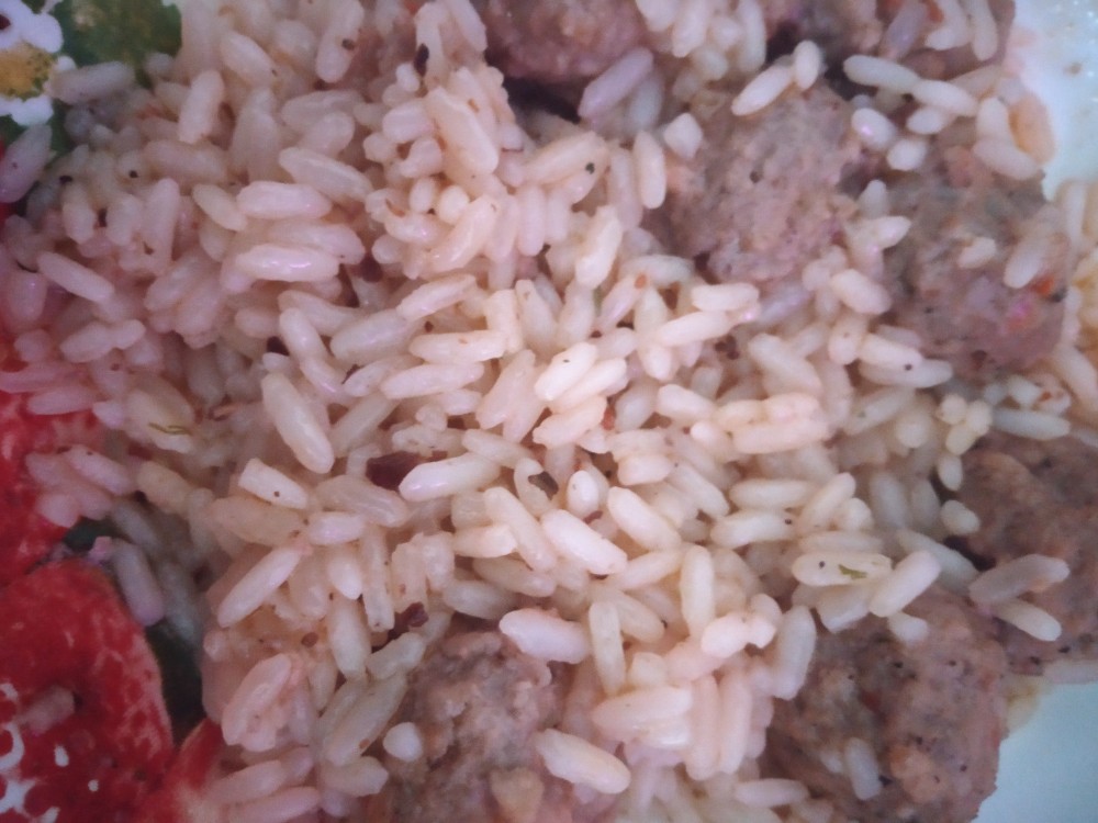 Острый рис с тефтелями