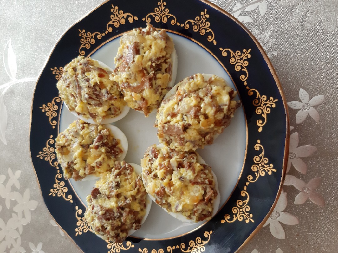 Яйца фаршированные грибами