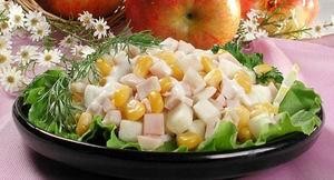 Салат из кальмаров с яблоком – кулинарный рецепт
