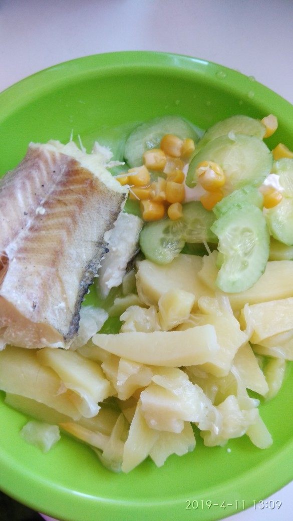 Минтай с картофелем