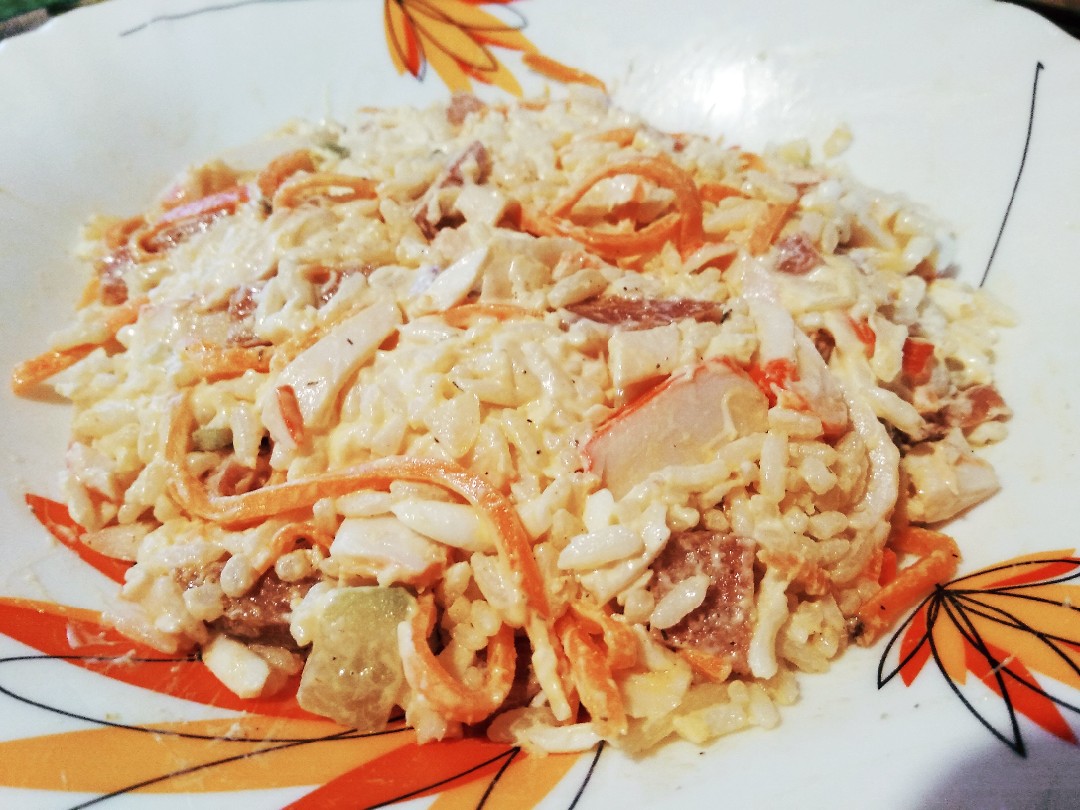 Салат с с/к колбасой и морковью по-корейски