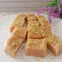 Десерт из фруктового пюре