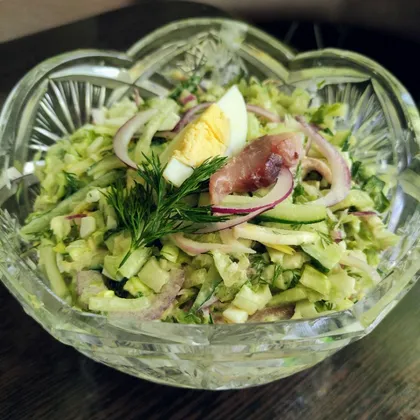 Салат из селедки с овощами