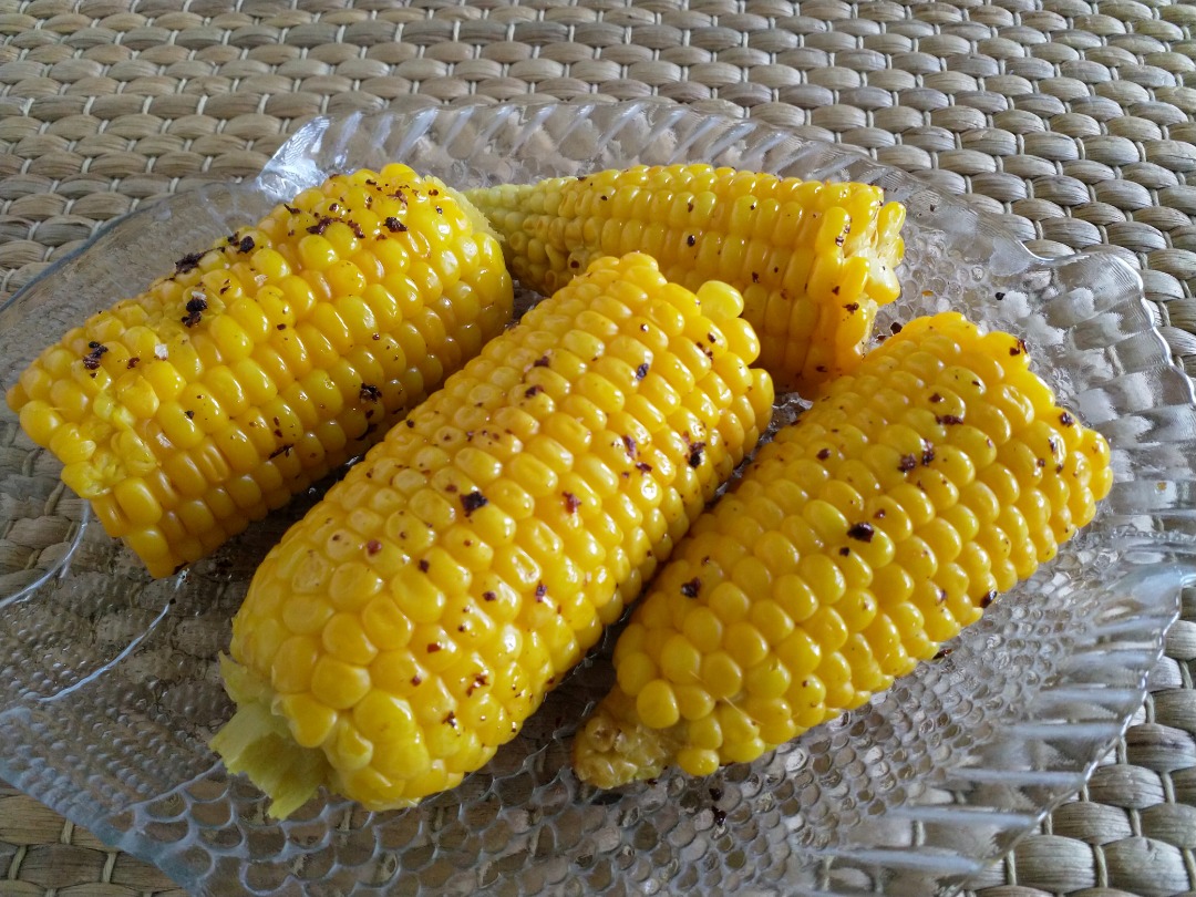 Как правильно и вкусно готовить кукурузу
