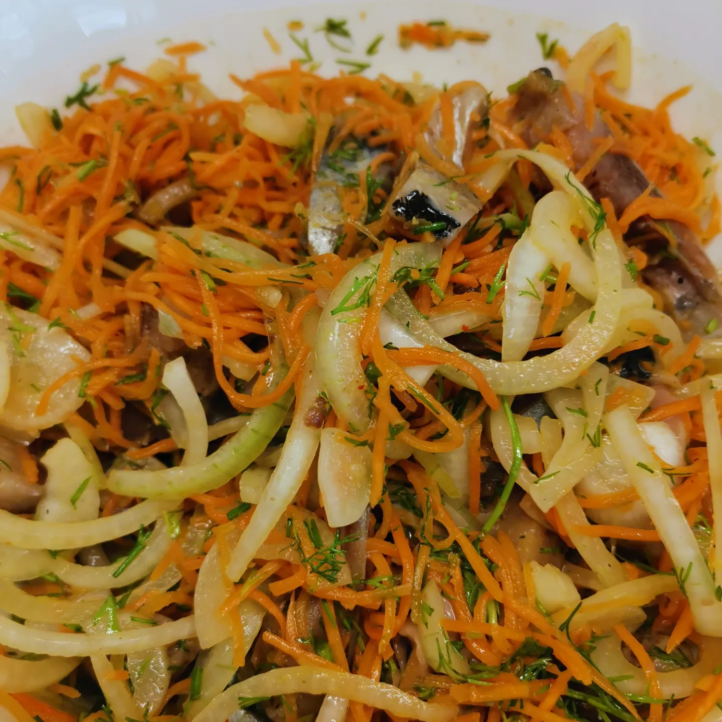 Морковка по-корейски с селедочкой