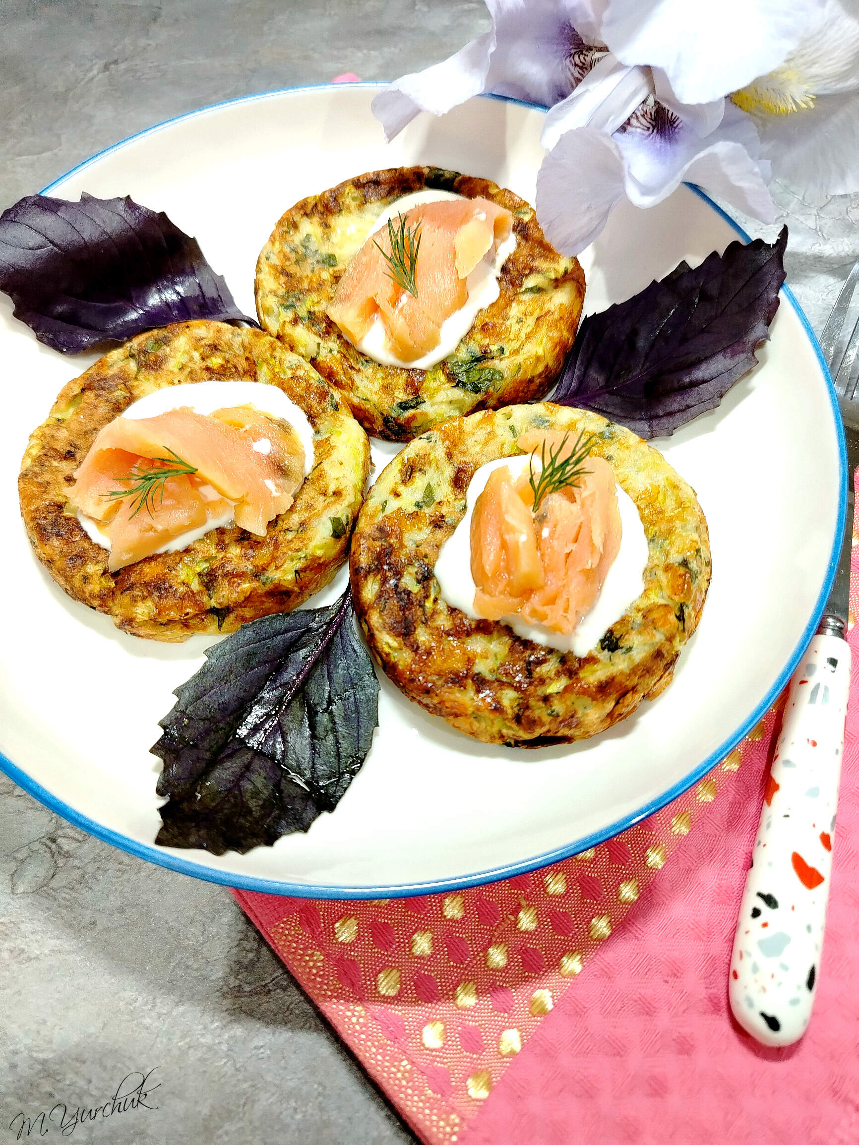 Кабачковые оладьи с сыром