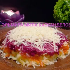 Салат из свёклы, яблока и моркови на Рождество