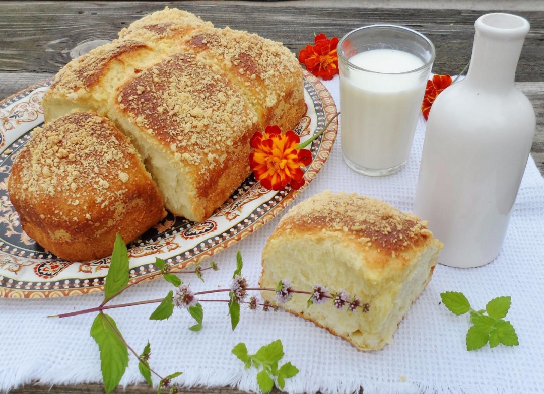 Ванильные булочки со штрейзелем