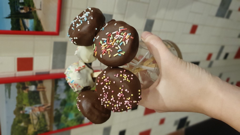 Кейкпопсы