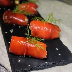 Рулетики из болгарского перца с творожным сыром