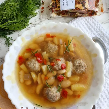 Суп фрикадельковый с фасолью и овощной смесью от cookpad
