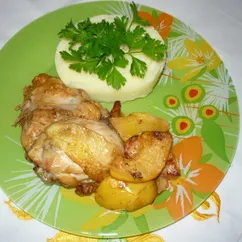 Курица с айвой
