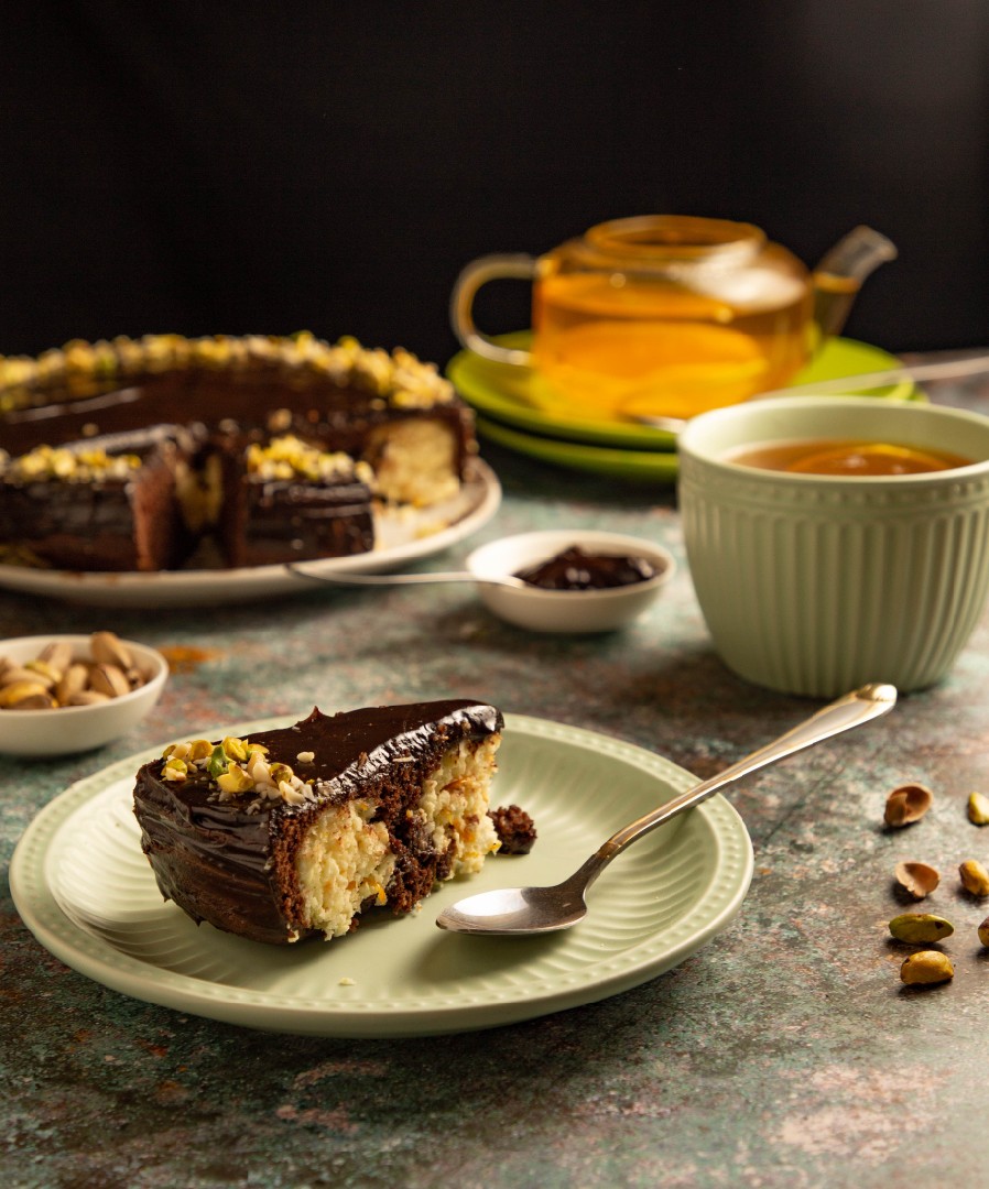 Шоколадный пирог с творожными шариками, пошаговый рецепт на ккал, фото, ингредиенты - Natali
