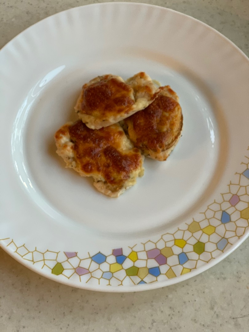 Куриное филе с сыром и грибами