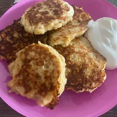 Яблочные оладушки🥞