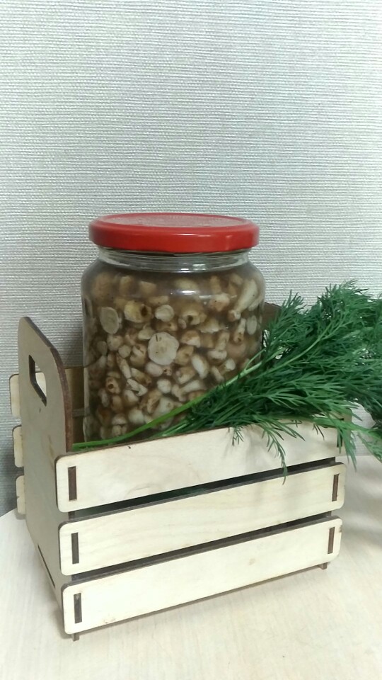 Маринованные маслята