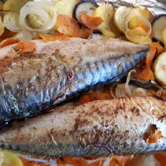 Скумбрия запеченная с овощами 🐟🐟🐟