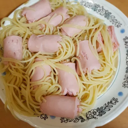 Спагетти в сосисках