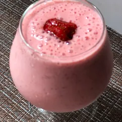 Смузи клубничное 🍓