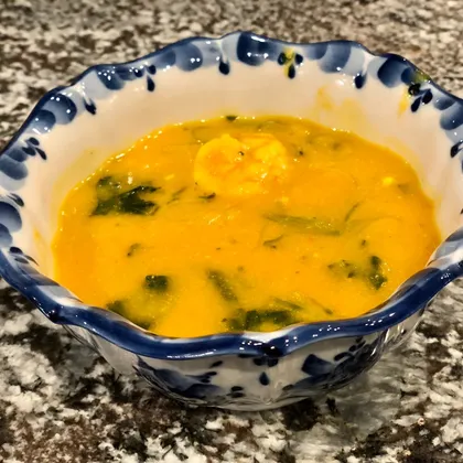 Зимний, согревающий суп из тыквы, креветок и кокосового молока