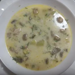 Сырный суп с курицей, сливками и овощами