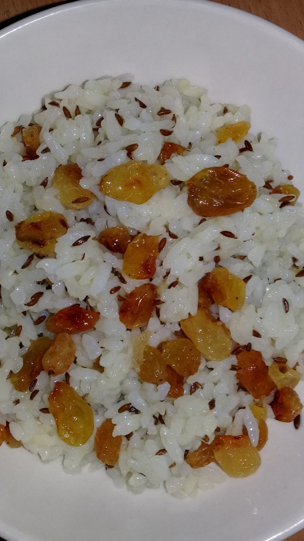 Как приготовить Сладкий рис с изюмом и сливочным маслом просто рецепт пошаговый