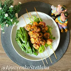Шашлыки из куриного филе и бекона