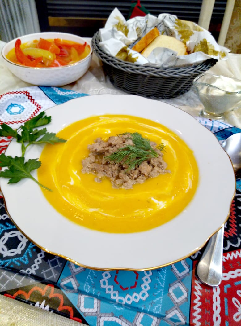 Тыквенный крем-суп с фаршем