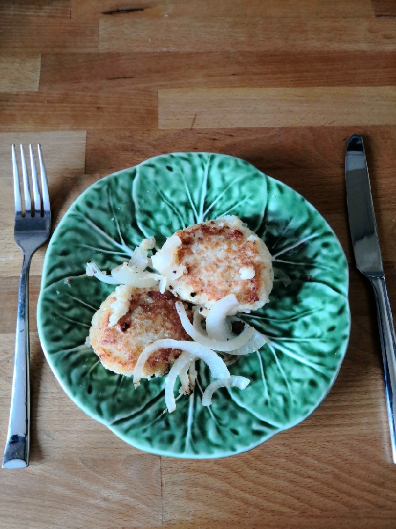 Котлетки рыбные с рисом