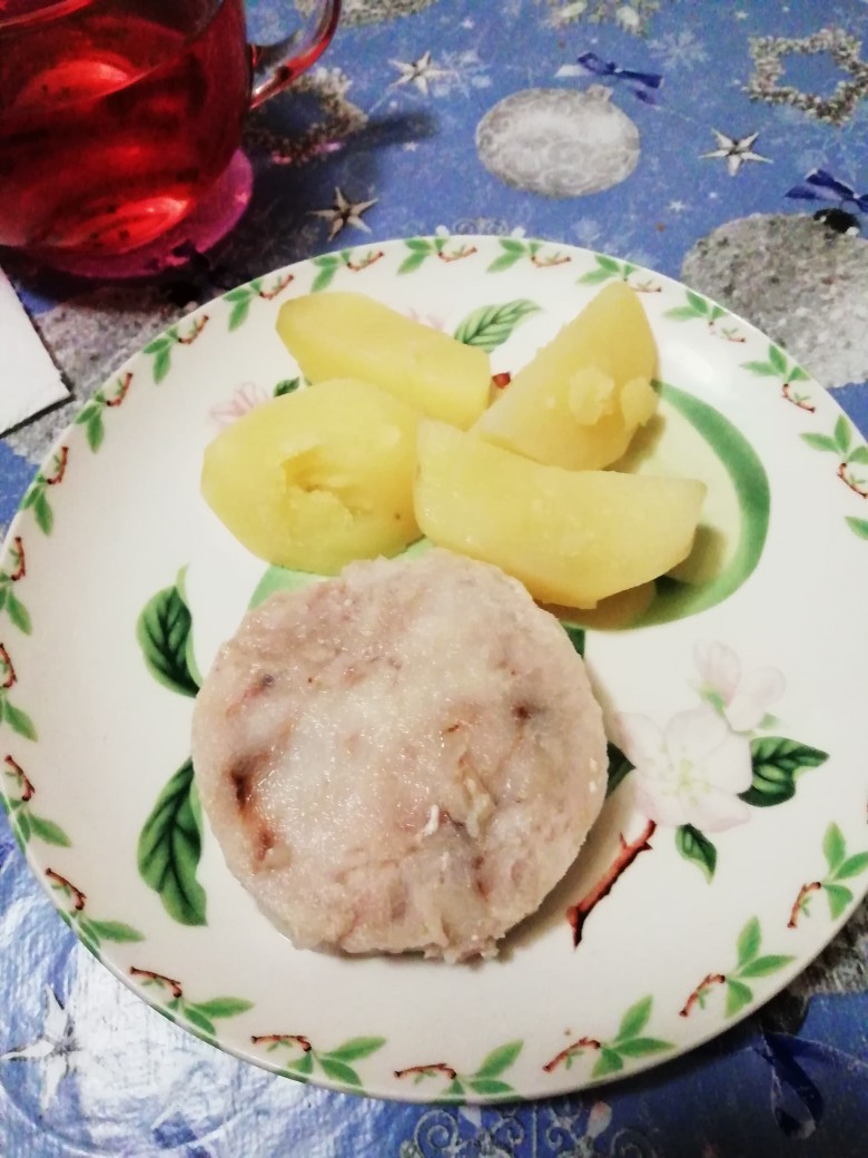 Медальоны трески с картошкой