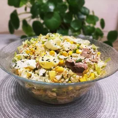 Салат из пекинской капусты, тунца и кукурузы с заправкой 🌽