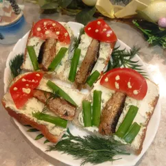 Бутерброды со шпротами - грибочки на Новогодний стол