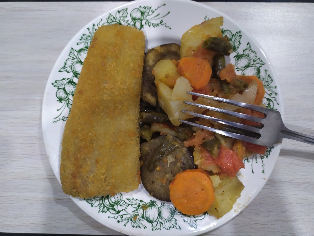 Рыбные треугольники с запеченными овощами
