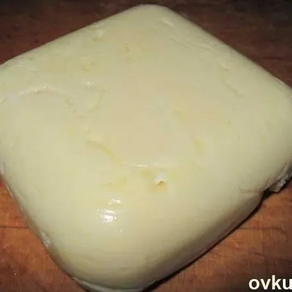 Низкокалорийный сыр 100 гр - 141 ккал